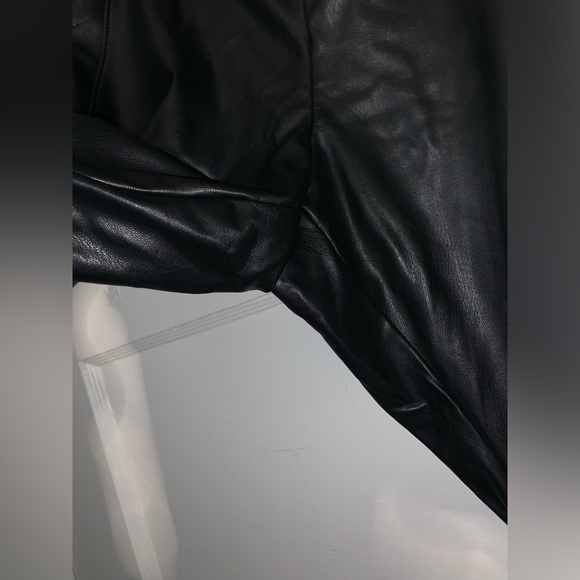 Express super high waisted faux leather seamed leggings size large - Picture 8 of 12